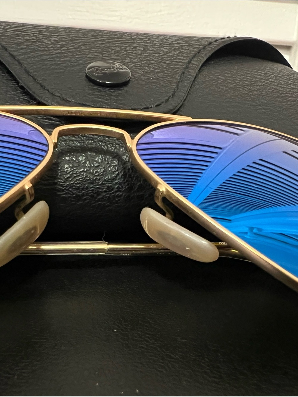 Ray-Ban Aviator Sunglasses — Blue Mirror Lenses with Gold Frame - Picture 4 of 8